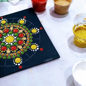 Dotpaint workshop mandala op canvas