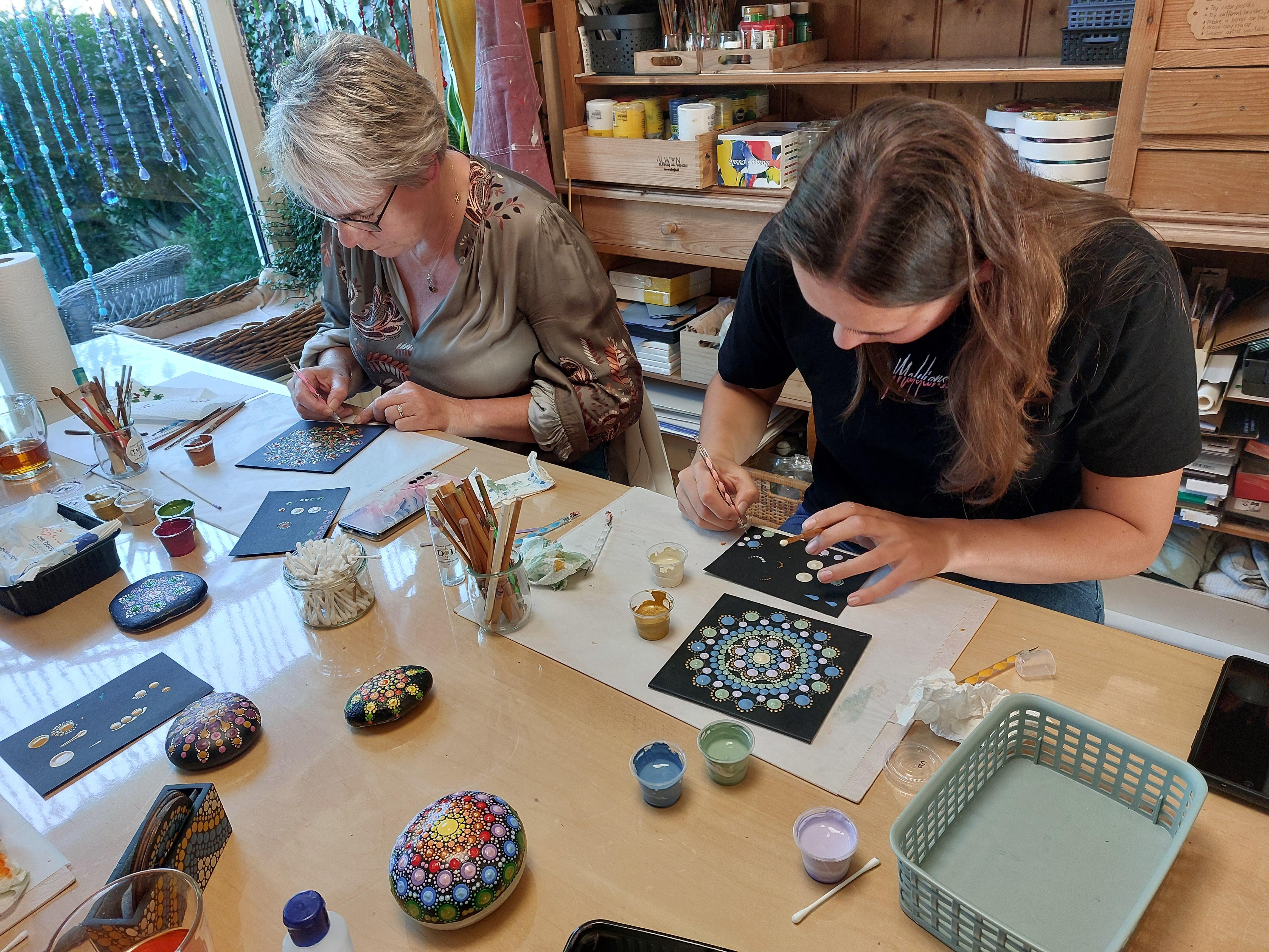 Dotpaint workshop Mandala op canvas — foto 2