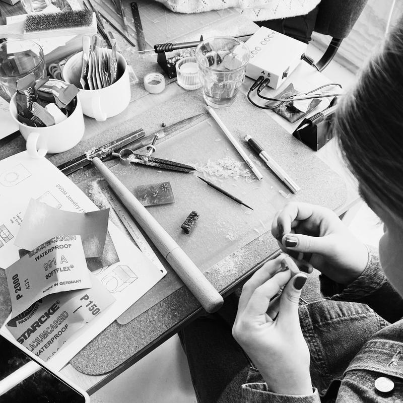 Workshop Wax Carving van een zilveren ring — foto 6