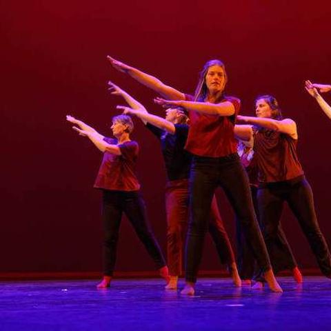Modern jazz dansgroep 15+